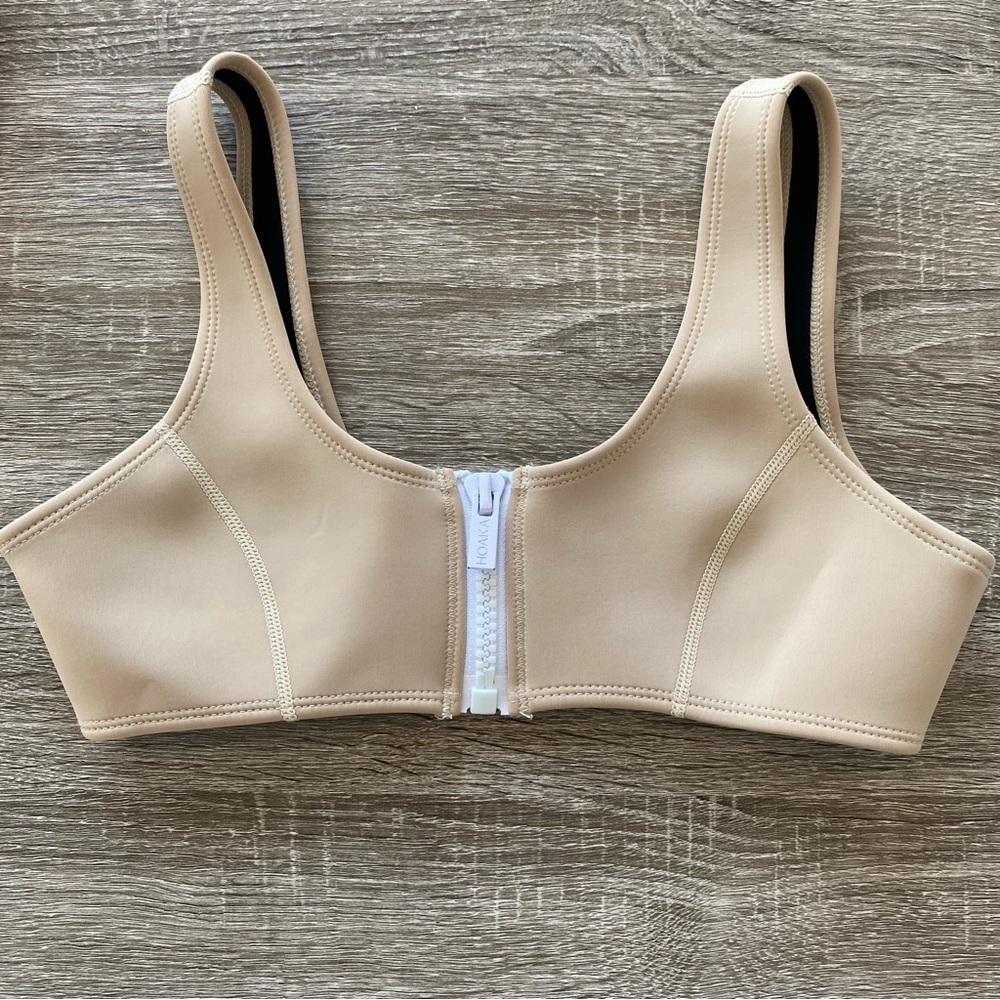 SUMMER SALE ☀️ Hoaka Swimwear Tan Bikini Top size S